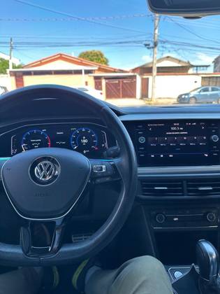 VOLKSWAGEN VIRTUS 1.0 200 TSI HIGHLINE AUTOMÁTICO